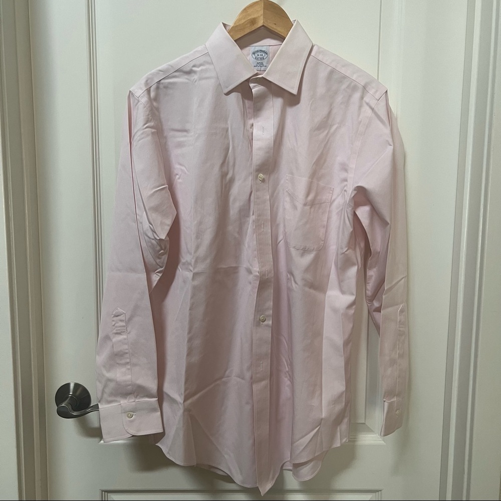 Brooks Brothers, slim fit, powder pink!